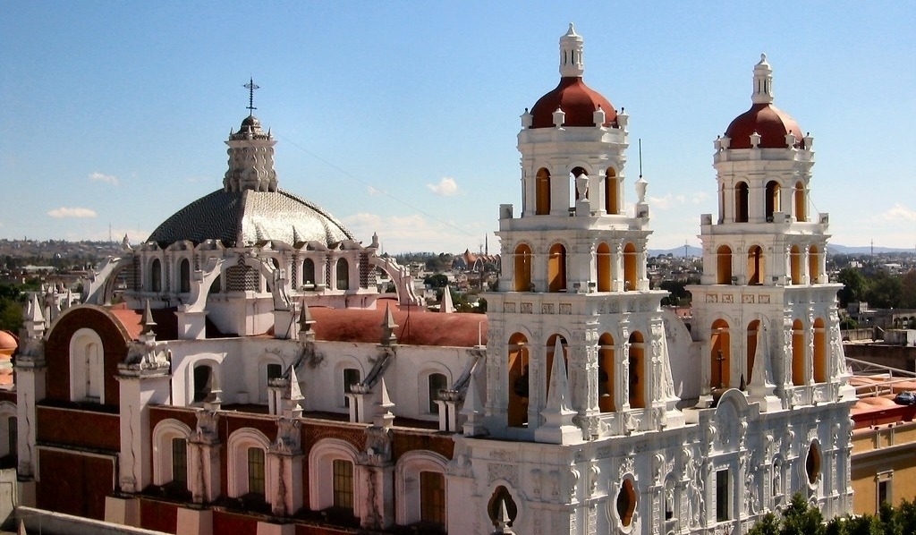 Travel and the Kindness of Strangers: An Unexpected Day in Puebla City